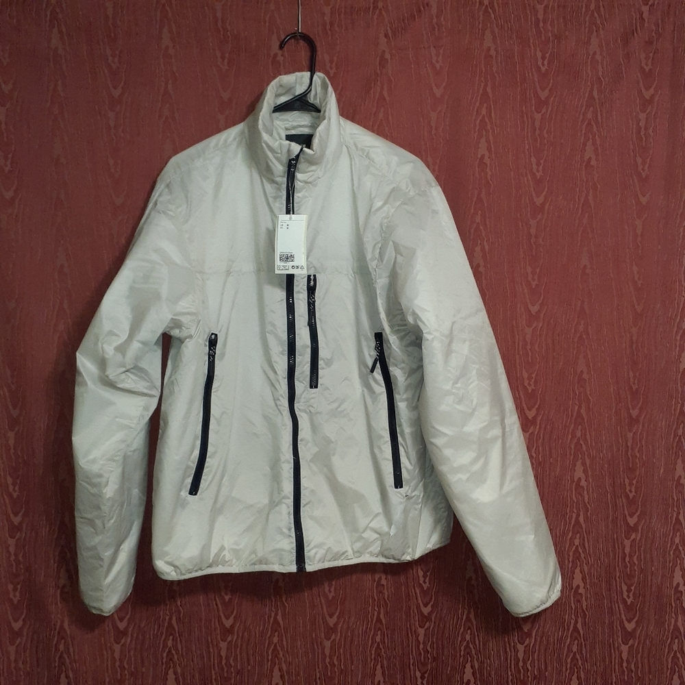 H&M WINDBREAKER WOMEN SIZE M FULL ZIP CLOSURE 3 ZIP POCKETS 1 INSIDE POCKET NWT
